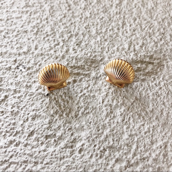 Madewell Jewelry - madewell seashell earrings